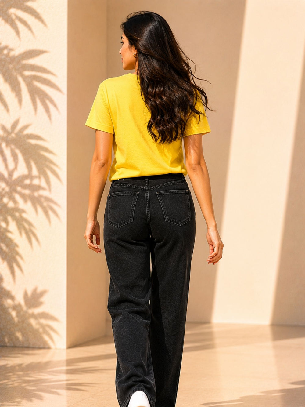 Women's yellow oversized boxy t-shirt with Wow Cat print, view 2 | FLCN