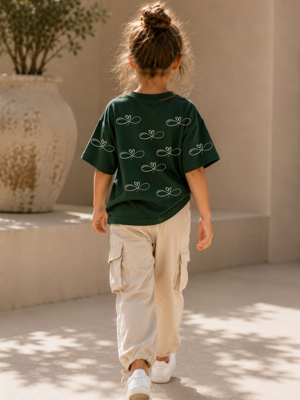 Girls' green oversized drop-shoulder t-shirt with Infinity Heart print, view 2 | FLCN