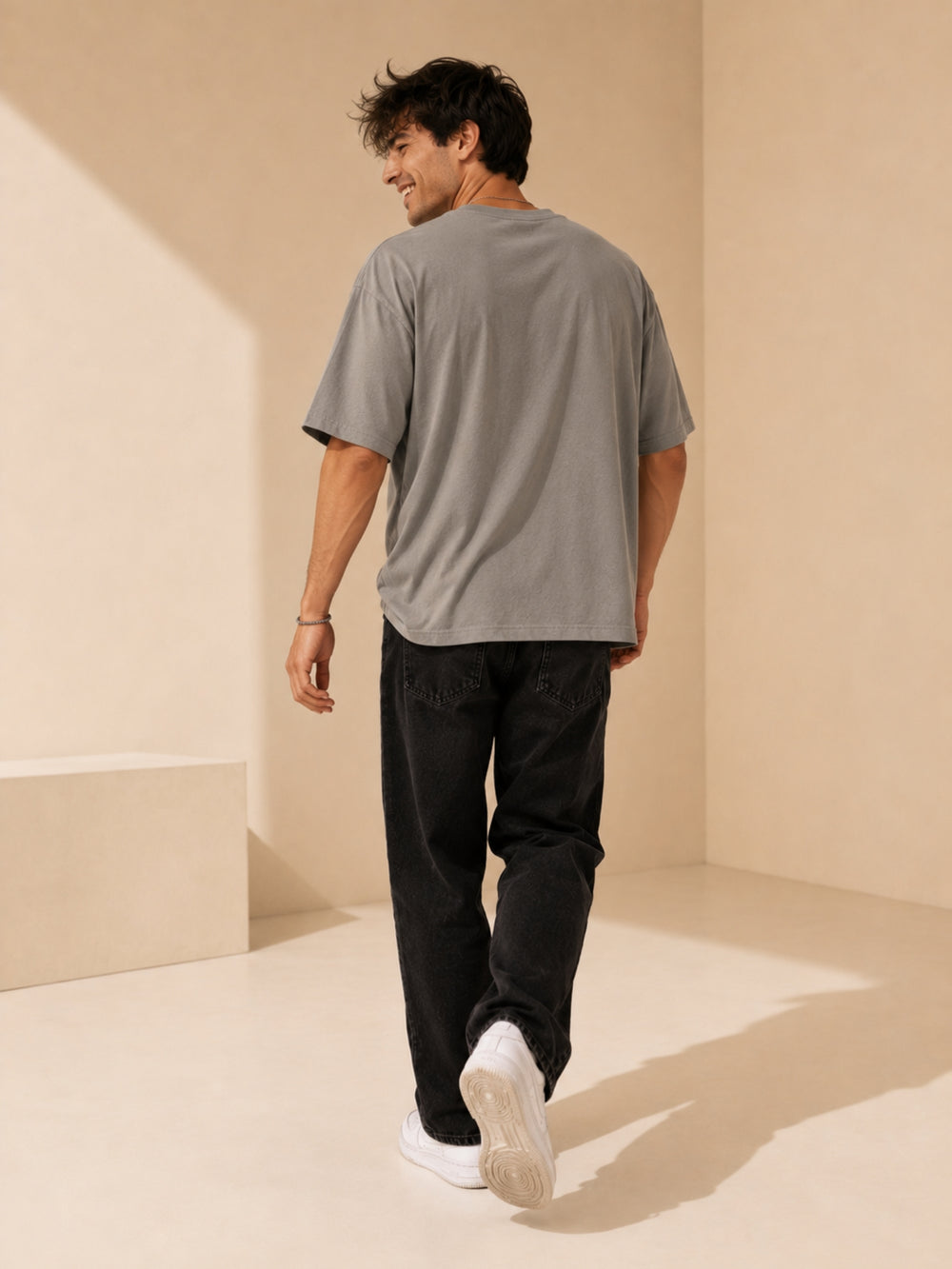 Men's gray & black oversized drop-shoulder t-shirt with contrast pocket, view 2 | FLCN