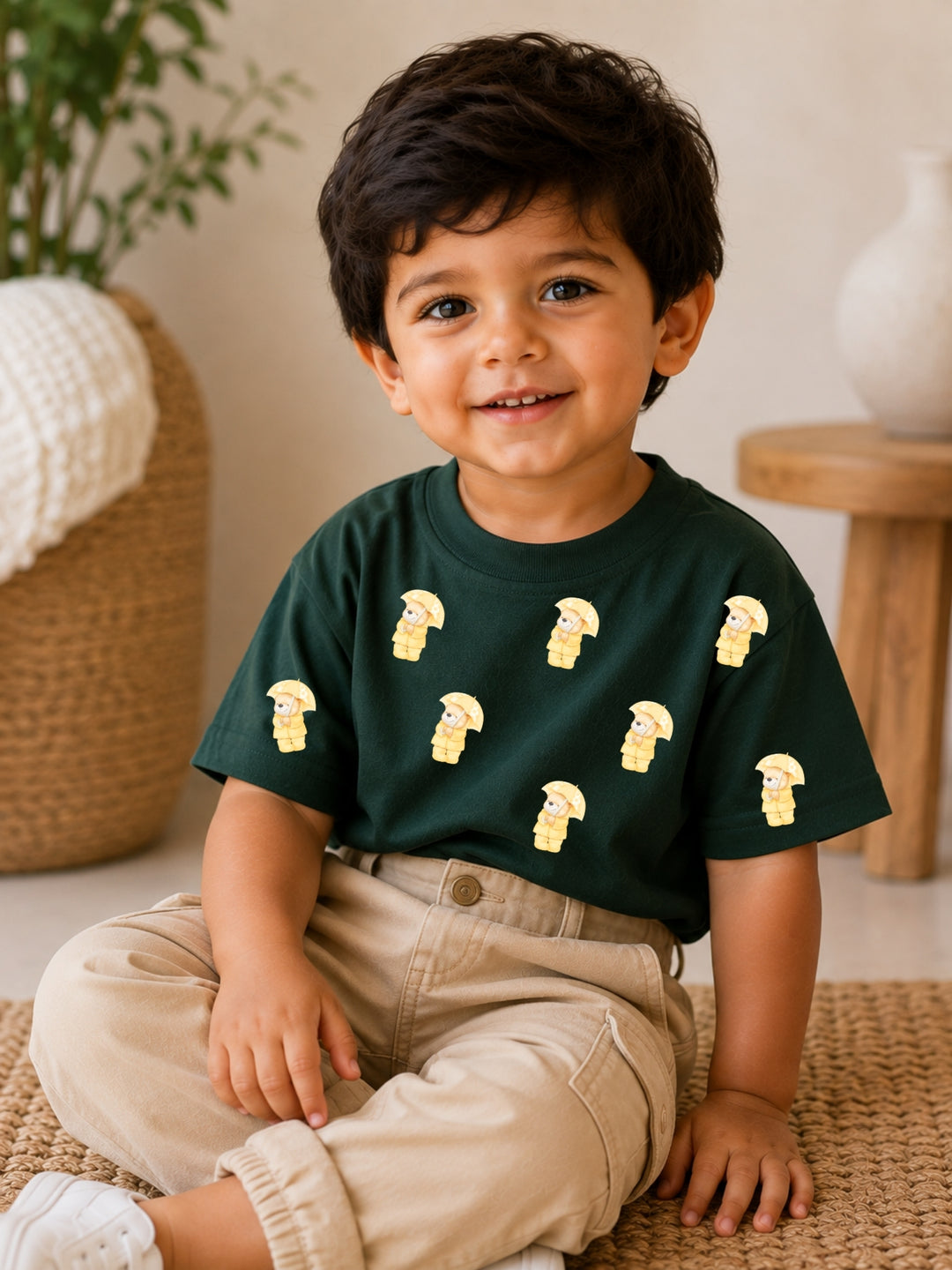 Boys' green oversized drop-shoulder t-shirt with Teddy Umbrella print | FLCN