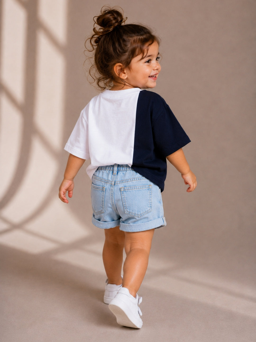 Girls Oversized T-Shirt – White &amp; Navy Blue
