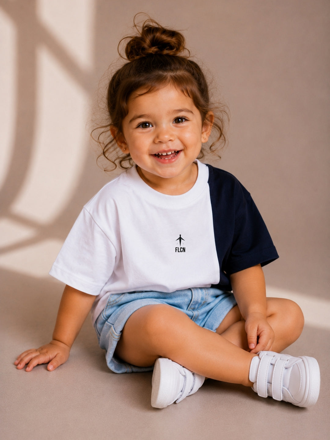 Girls Oversized T-Shirt – White &amp; Navy Blue
