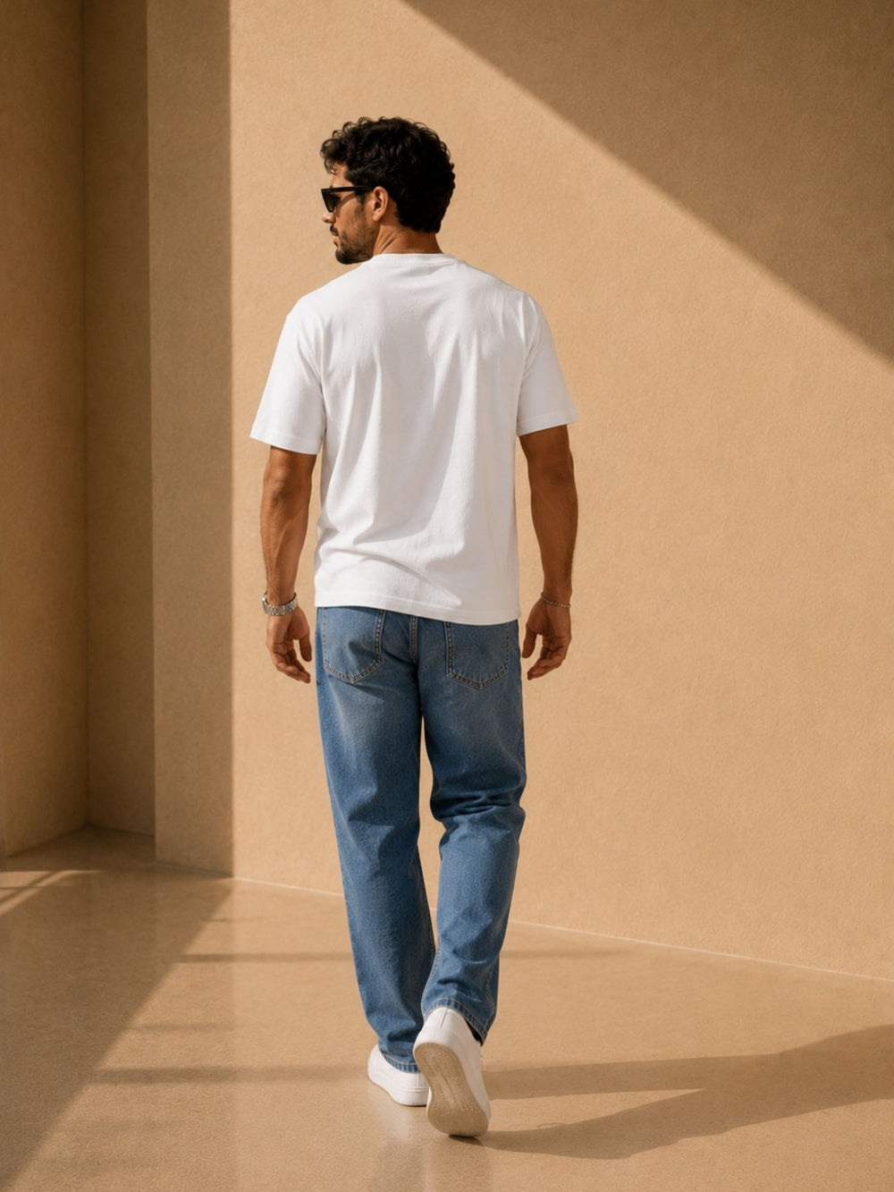 Men's white oversized boxy t-shirt, view 2 | FLCN